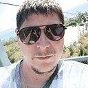 Мах, 38 лет