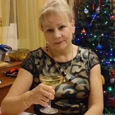 Фотография девушки Лариса, 67 лет из г. Санкт-Петербург