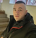 Yuri, 33 года