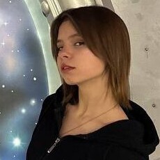 Фотография девушки Юля, 19 лет из г. Нижний Тагил