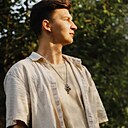 Денис, 24 года