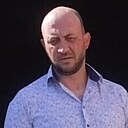 Мах, 44 года