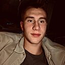 Максим, 23 года