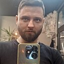 Илья, 32 года