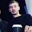 Гаро, 34 года