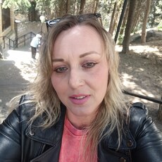 Фотография девушки Октябрина, 39 года из г. Ялта