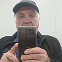 Миша, 64 года