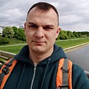 Adrian, 33 года