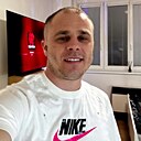 Миша, 42 года